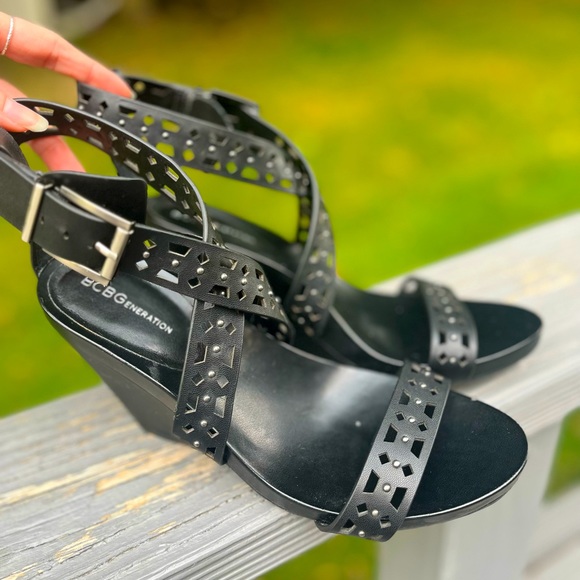bcbgeneration wedge heels